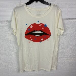 NWOT UBRANDED MadeWorn Cream Red star lips Graphic Short Sleeve Tee SZ L & XXL
